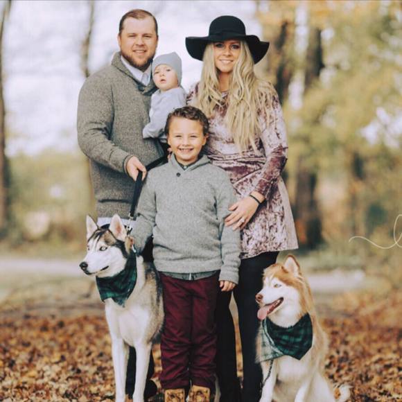 Meet your Posher, Amanda - Picture 1 of 1